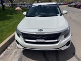 Used 2021 Kia Seltos EX image 2
