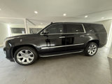 Used 2019 Cadillac Escalade ESV Luxury image 3