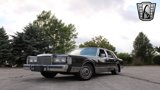 Used 1986 Lincoln Town Car image 2
