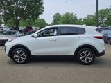 Certified 2022 Kia Sportage LX image 4