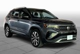 Used 2022 Volkswagen Taos SE image 2