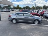 Used 2019 Hyundai Elantra SE image 3