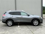 Used 2016 Nissan Rogue SV image 3