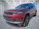 Used 2023 Jeep Grand Cherokee L Limited w/ Luxury Tech Group II image 2