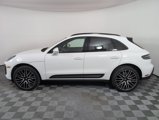 Used 2023 Porsche Macan image 2