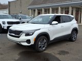 Certified 2022 Kia Seltos LX image 3