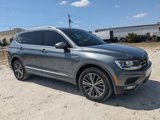 Used 2018 Volkswagen Tiguan SE image 2
