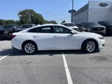 Used 2023 Chevrolet Malibu LT image 2