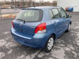 Used 2009 Toyota Yaris 4-Door Hatchback image 6