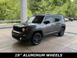Used 2021 Jeep Renegade Latitude image 3