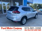 Used 2017 Nissan Rogue SV w/ SV Premium Package image 4