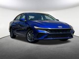 Used 2024 Hyundai Elantra SEL image 2