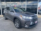 Used 2017 Toyota Highlander XLE image 2