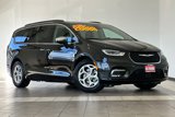 Used 2022 Chrysler Pacifica Limited image 2