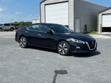 Used 2021 Nissan Altima 2.5 SV image 2