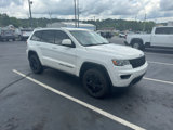 Used 2017 Jeep Grand Cherokee Laredo image 2