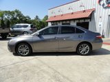 Used 2015 Toyota Camry SE image 3
