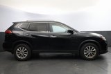 Used 2017 Nissan Rogue SV image 4