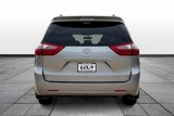 Used 2017 Toyota Sienna XLE image 4