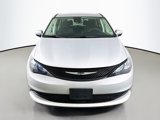 Used 2023 Chrysler Voyager LX image 2