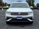 Used 2023 Volkswagen Tiguan SE image 2