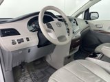 Used 2013 Toyota Sienna XLE image 2