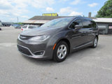 Used 2017 Chrysler Pacifica Touring-L Plus w/ Advanced Safetytec Group image 3