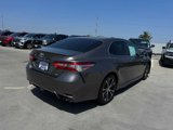 Used 2018 Toyota Camry SE image 5