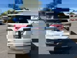 Used 2018 GMC Acadia SLE image 4