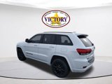 Used 2018 Jeep Grand Cherokee Altitude image 3