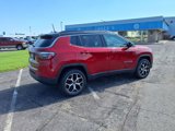 Used 2025 Jeep Compass Limited image 3