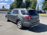 Used 2017 Ford Explorer XLT image 3