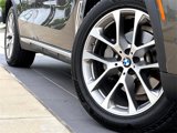 Certified 2022 BMW X5 xDrive40i w/ Luxury Seating Package image 2