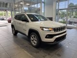 New 2025 Jeep Compass Latitude image 2