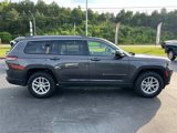 Used 2023 Jeep Grand Cherokee L Laredo image 2