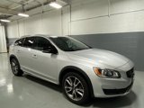 Used 2018 Volvo V60 T5 Cross Country image 4
