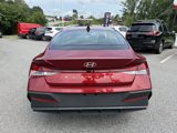 Used 2024 Hyundai Elantra SEL image 3
