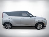 Used 2021 Kia Soul LX image 2