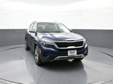 Used 2022 Kia Seltos EX image 3