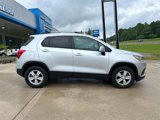 Used 2022 Chevrolet Trax LT w/ LT Convenience Package image 3