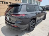 Used 2022 Jeep Grand Cherokee L Laredo image 4
