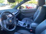Used 2024 Porsche Macan image 4