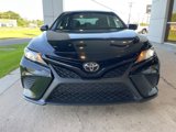 Used 2020 Toyota Camry SE image 3