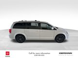 Used 2017 Dodge Grand Caravan GT image 2