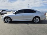 Used 2018 Volkswagen Passat 2.0T SEL Premium image 4