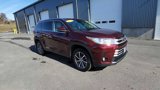 Used 2019 Toyota Highlander XLE image 2