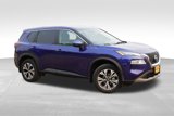 Used 2022 Nissan Rogue SV image 3