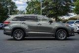 Used 2018 Toyota Highlander XLE image 3
