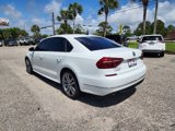 Used 2018 Volkswagen Passat 2.0T R-Line image 3