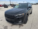 Used 2023 Jeep Cherokee Altitude Lux image 2